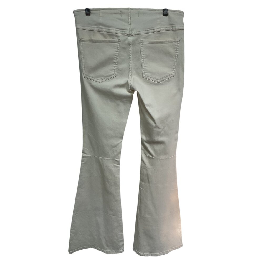 Free People Ivory Stretch Flared Jeans Size 27 Cotton Blend Womens NWT - Picture 3 of 6